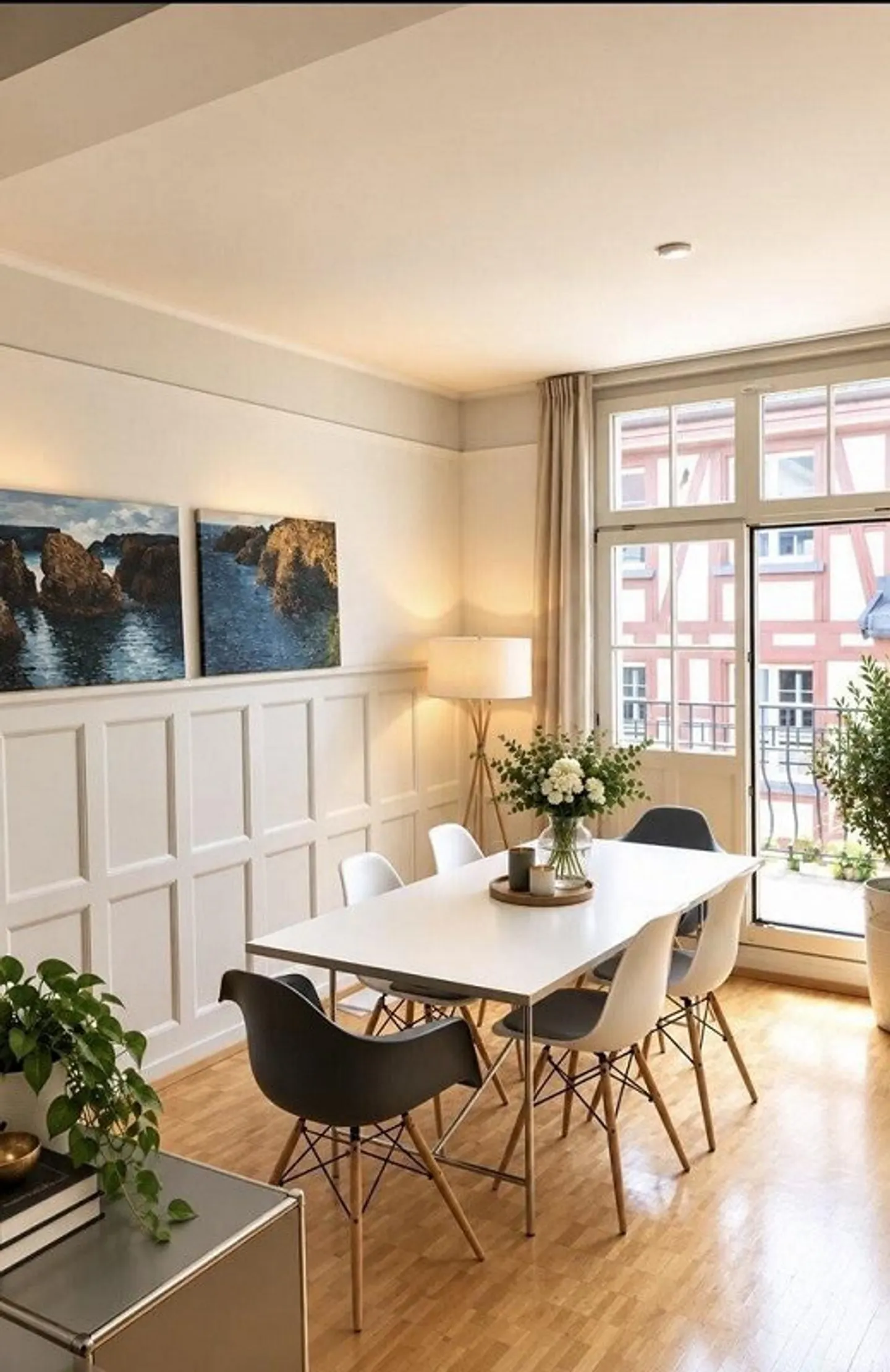 Apartment seeks single - Photo 2 of 10