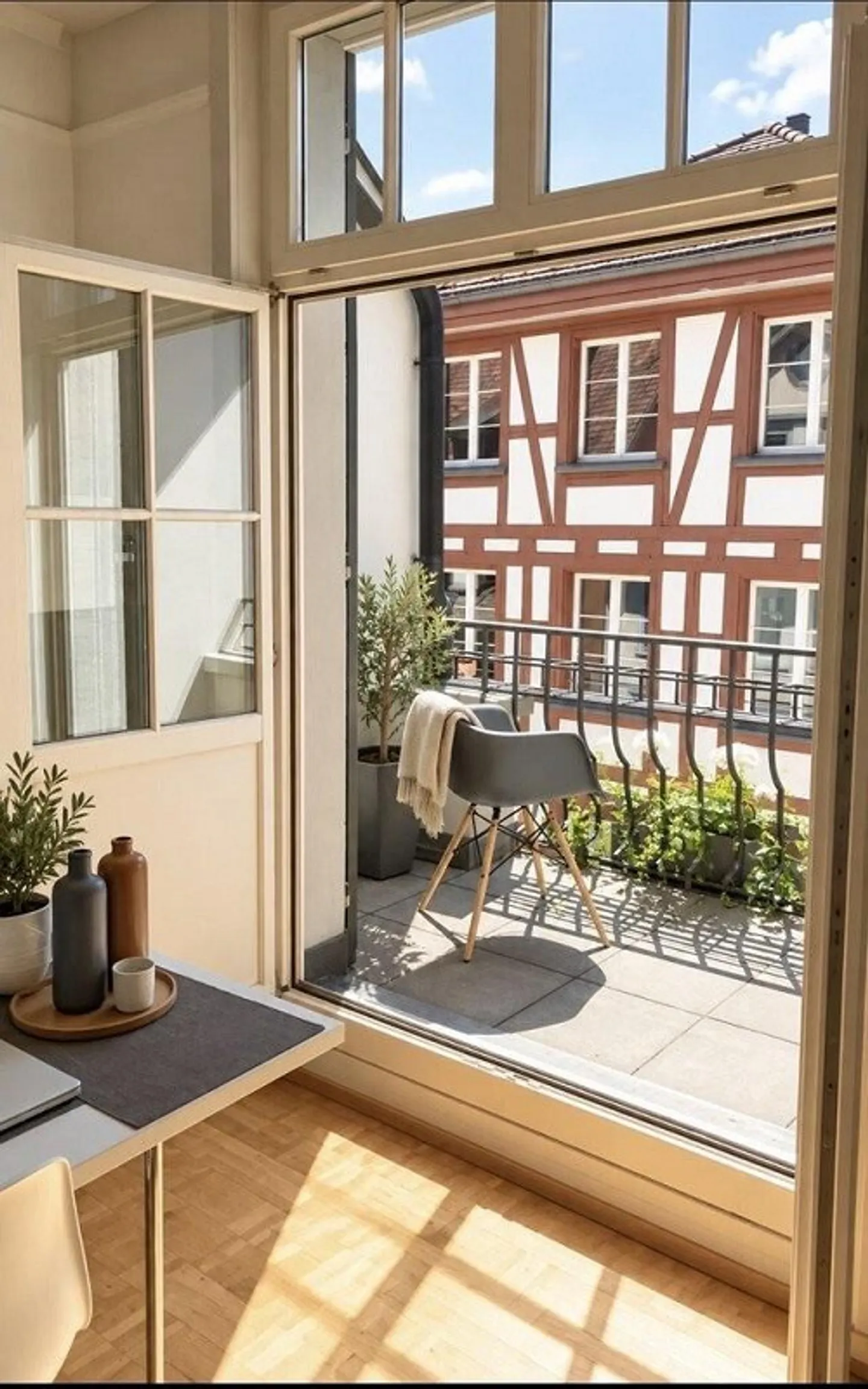 Apartment seeks single - Photo 10 of 10