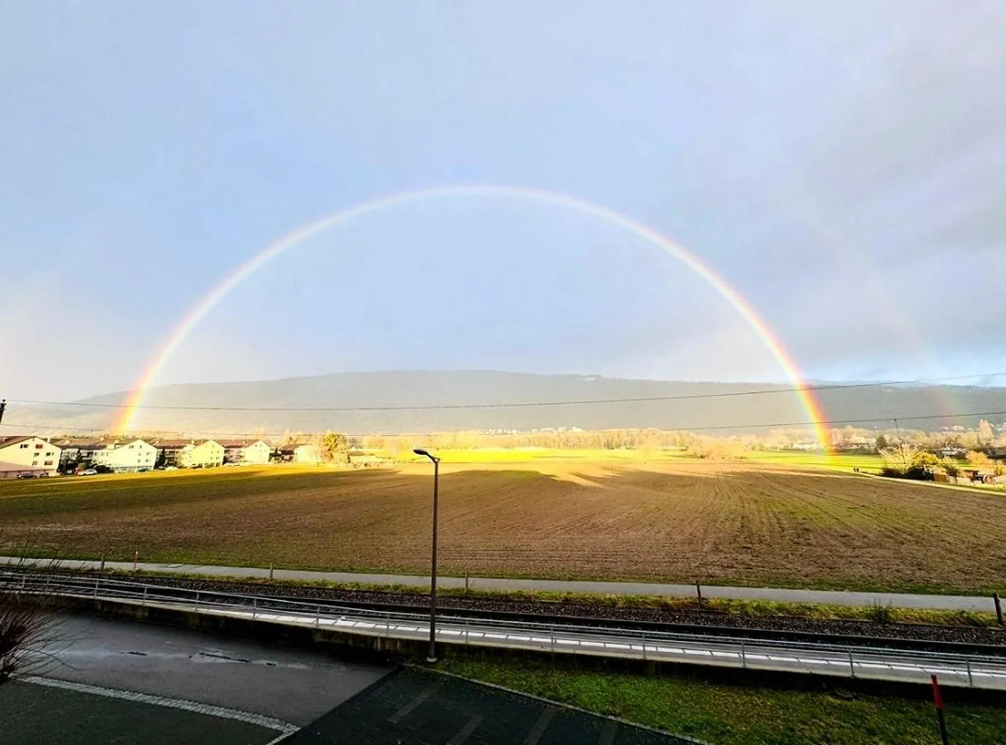 Belle appartement de 5,5 pièces au 1er étage avec balcon à Ipsach au bord du lac de Bienne - Photo 6 sur 25