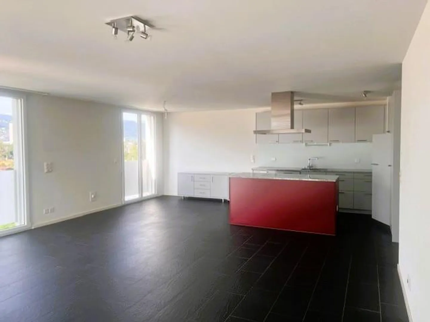 Belle appartement de 5,5 pièces au 1er étage avec balcon à Ipsach au bord du lac de Bienne - Photo 11 sur 25