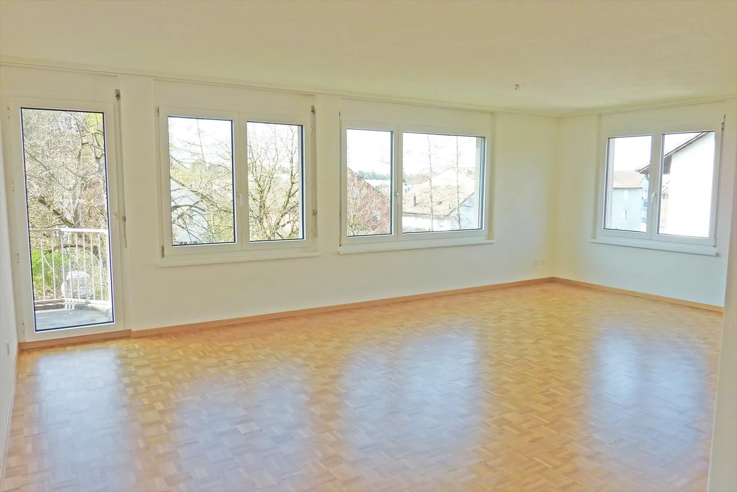 Quartier résidentiel calme, près de la forêt - limité jusqu'au 30.09.2027 ! - Photo 4 sur 7