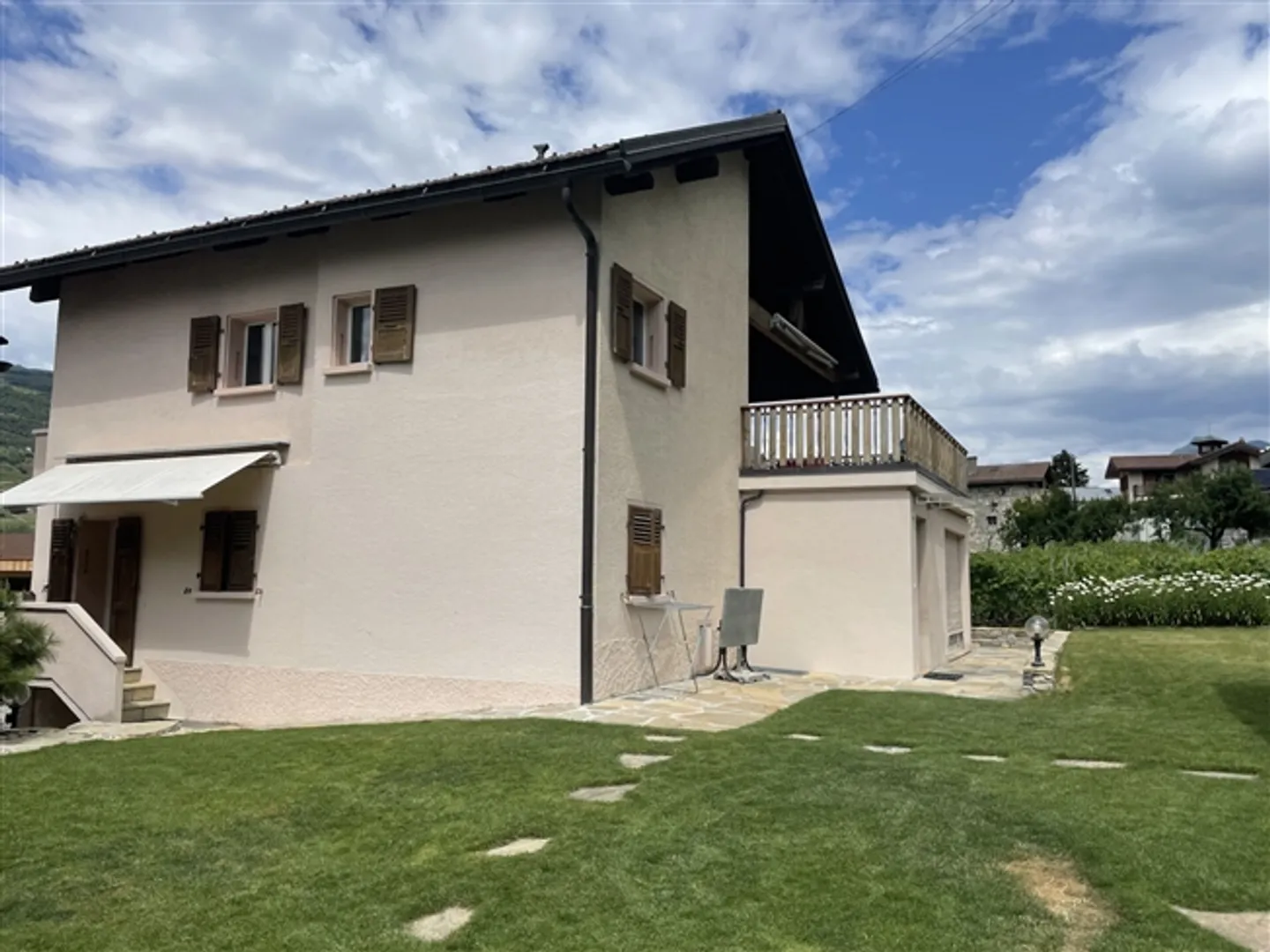 Holiday apartment with garden available immediately - Photo 4 of 12