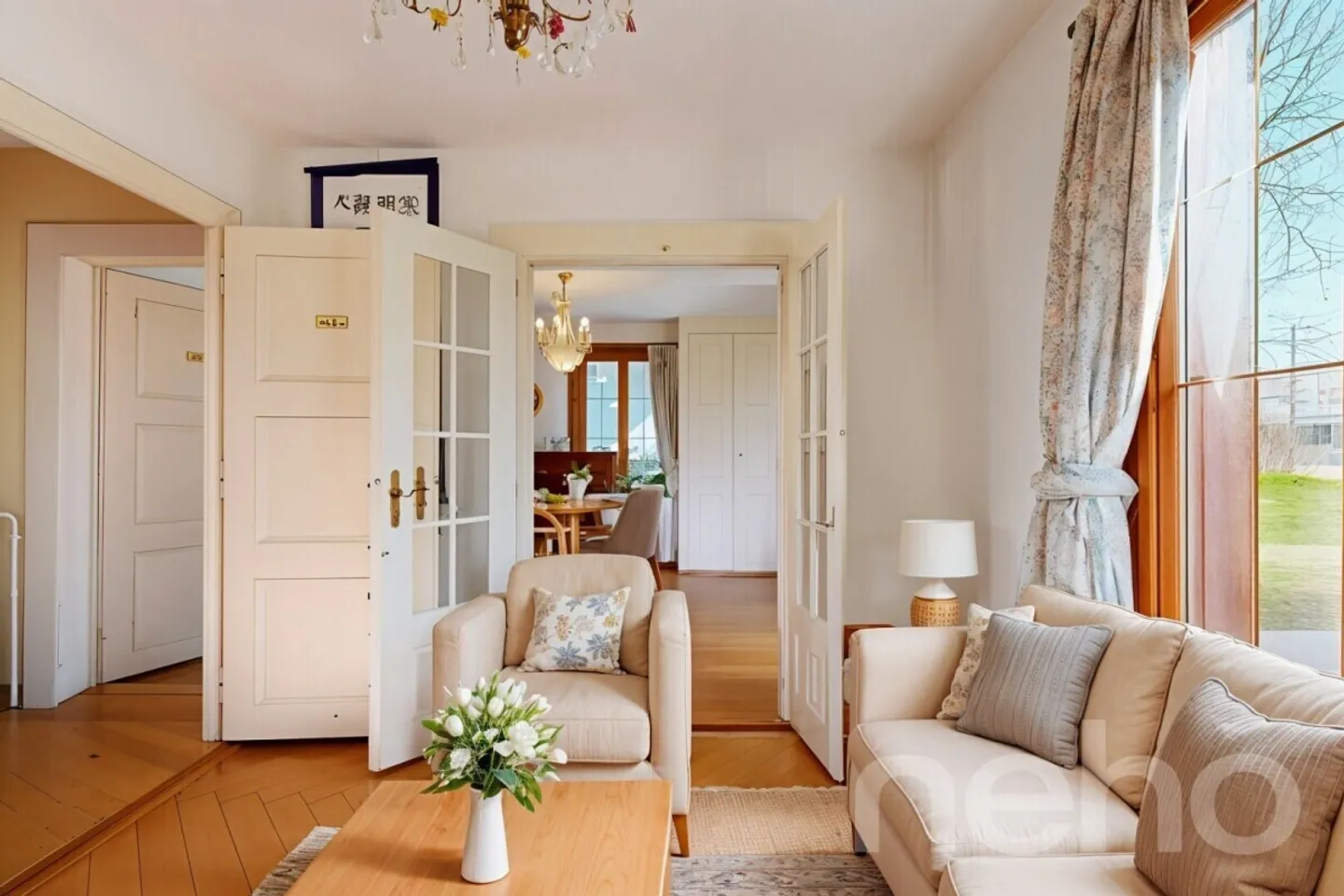 Einfamilienhaus mit Pool nur wenige Schritte vom Quartier de l'Étang entfernt - Foto 2 von 13