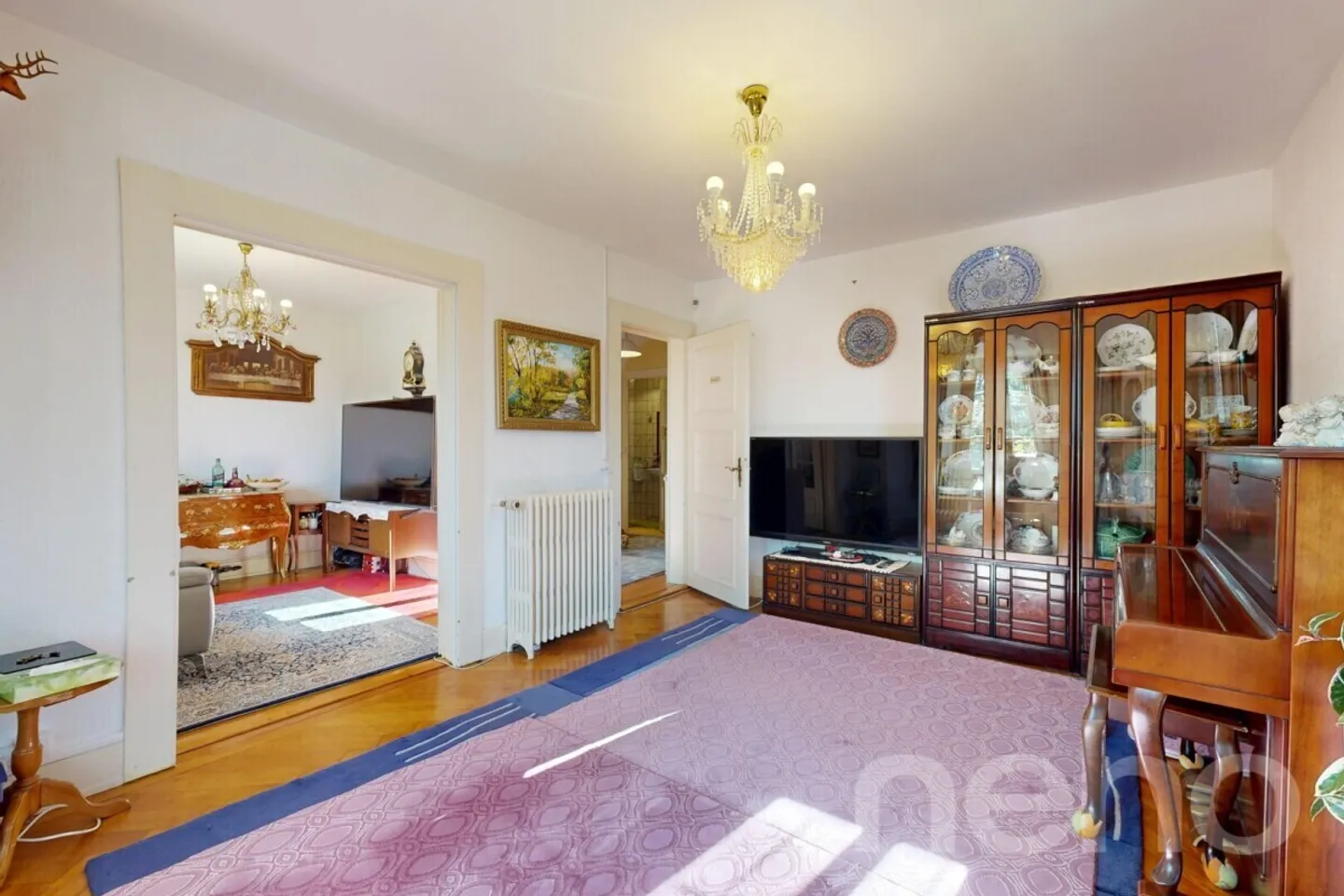 Einfamilienhaus mit Pool nur wenige Schritte vom Quartier de l'Étang entfernt - Foto 5 von 13