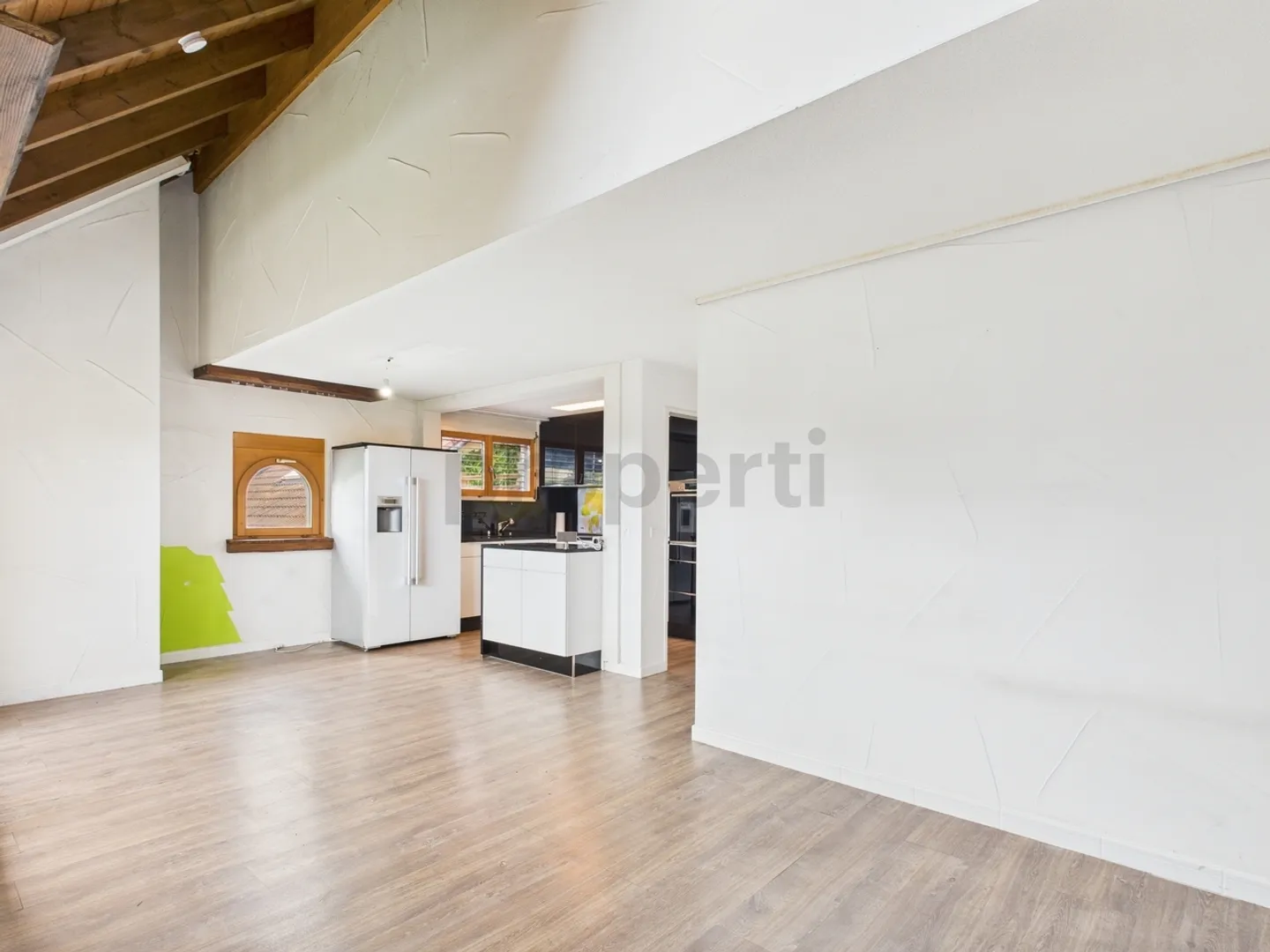 4.5-Room Maisonette Apartment with Charm and Scenic View in Veltheim, AG - Photo 6 of 12