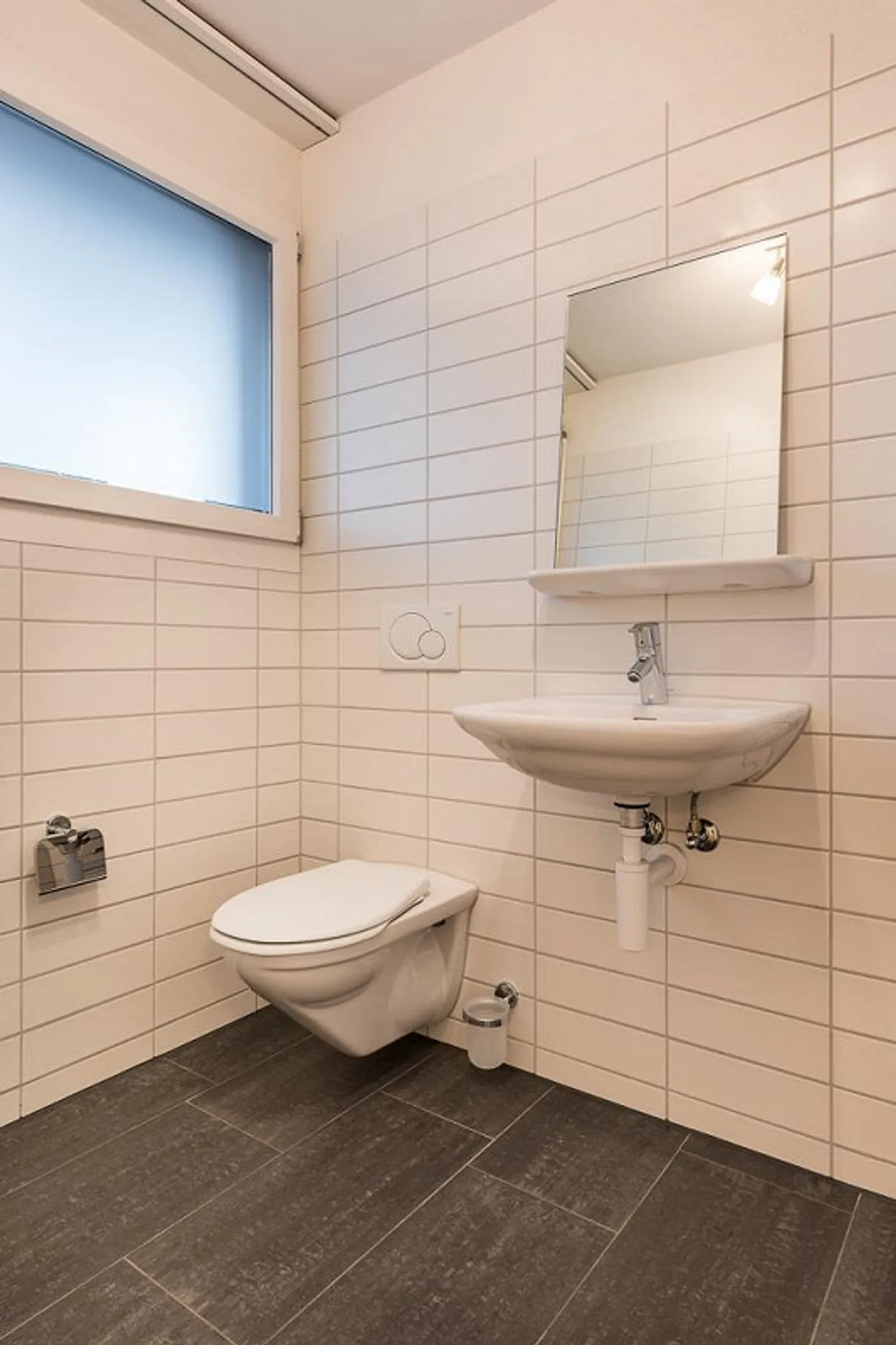 Vous cherchez un nouveau bureau près de la gare de Wetzikon ? Nous l'avons....... - Photo 6 sur 9
