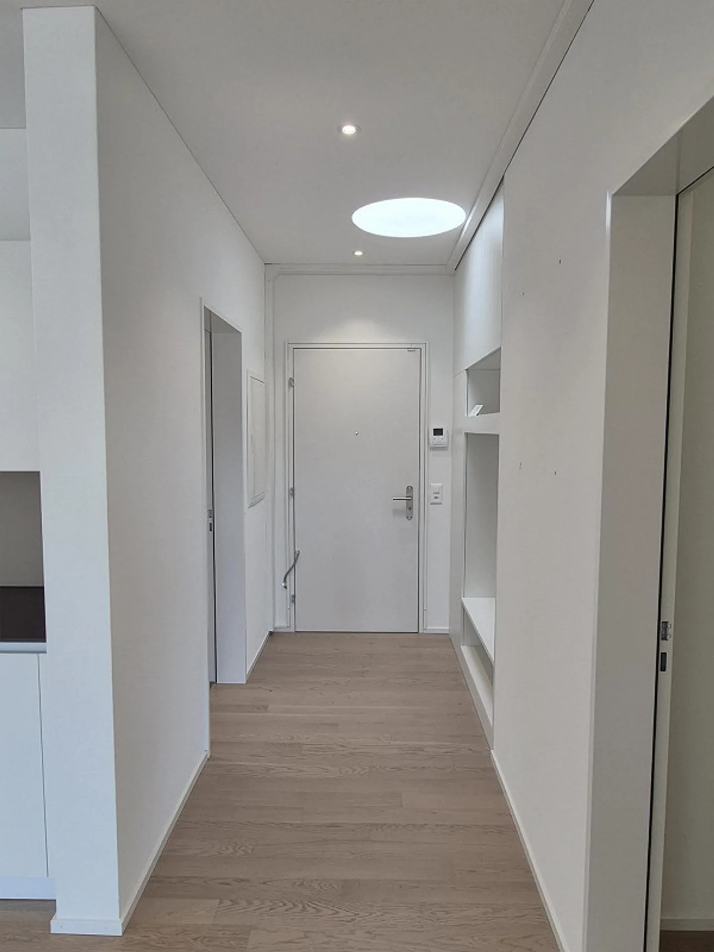 Modernes und geräumiges Büro im Zentrum von Oberuzwil - Foto 7 von 8
