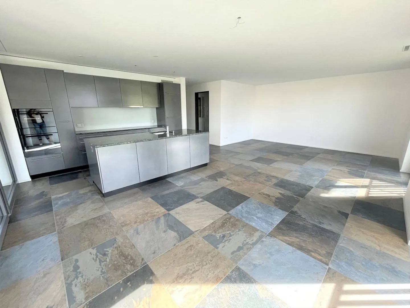 Moderne Wohnung in Abtwil - Foto 2 von 9
