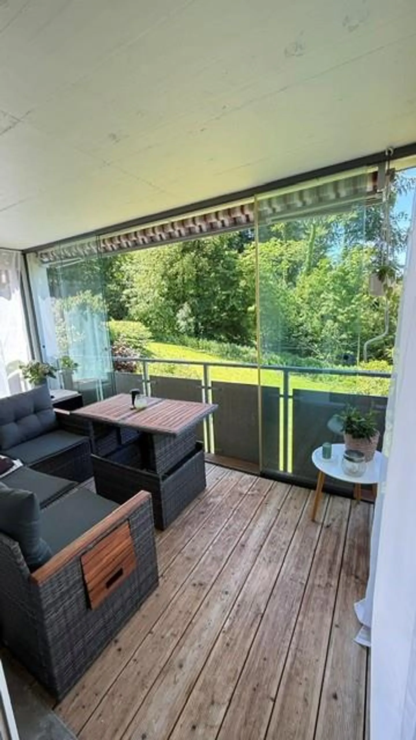 Appartamento 3.5 locali al 1° piano a Tübach con vista lago - Foto 2 di 3