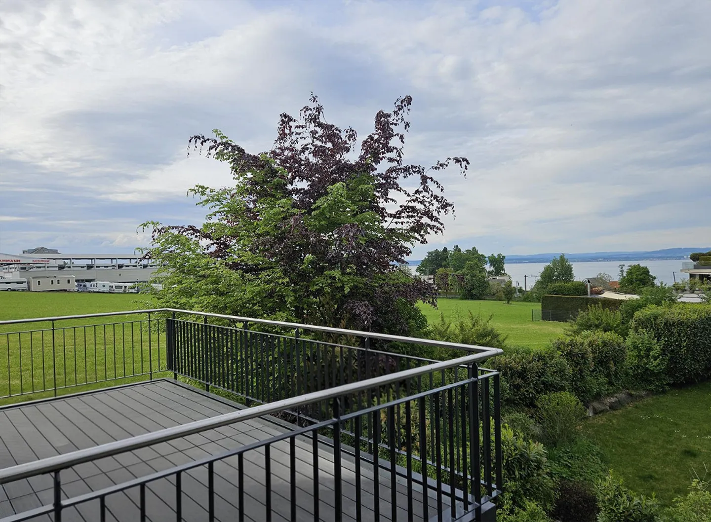 Section de maison exclusive avec vue imprenable sur le lac, première location, concept énergétique innovant - Photo 18 sur 19