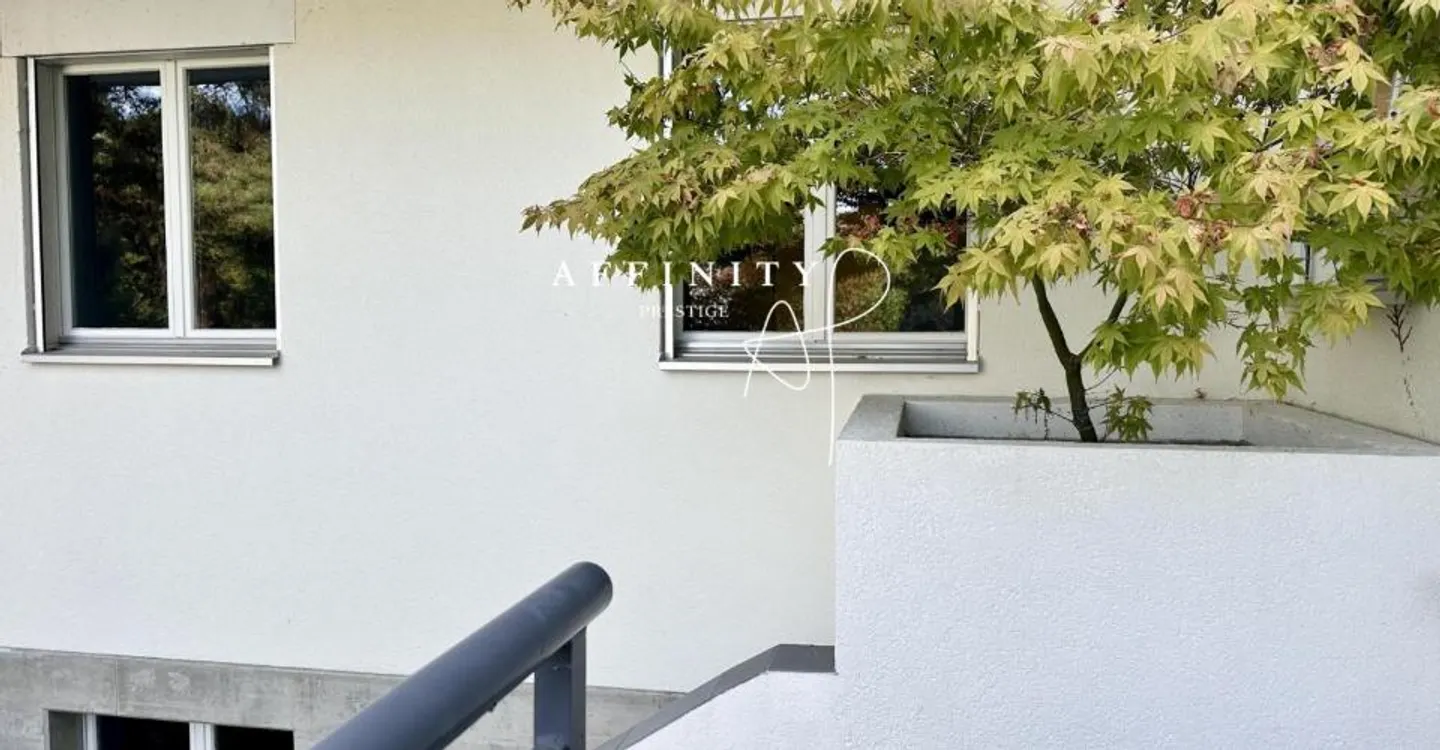 APPARTEMENT DUPLEX 7 PIÈCES RÉNOVÉ AVEC JARDIN PRIVATIF - Foto 4 von 12