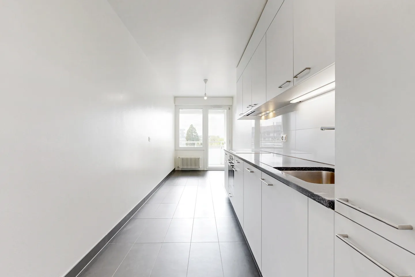 Living in the beautiful municipality of Chêne-Bougeries - Photo 2 of 8