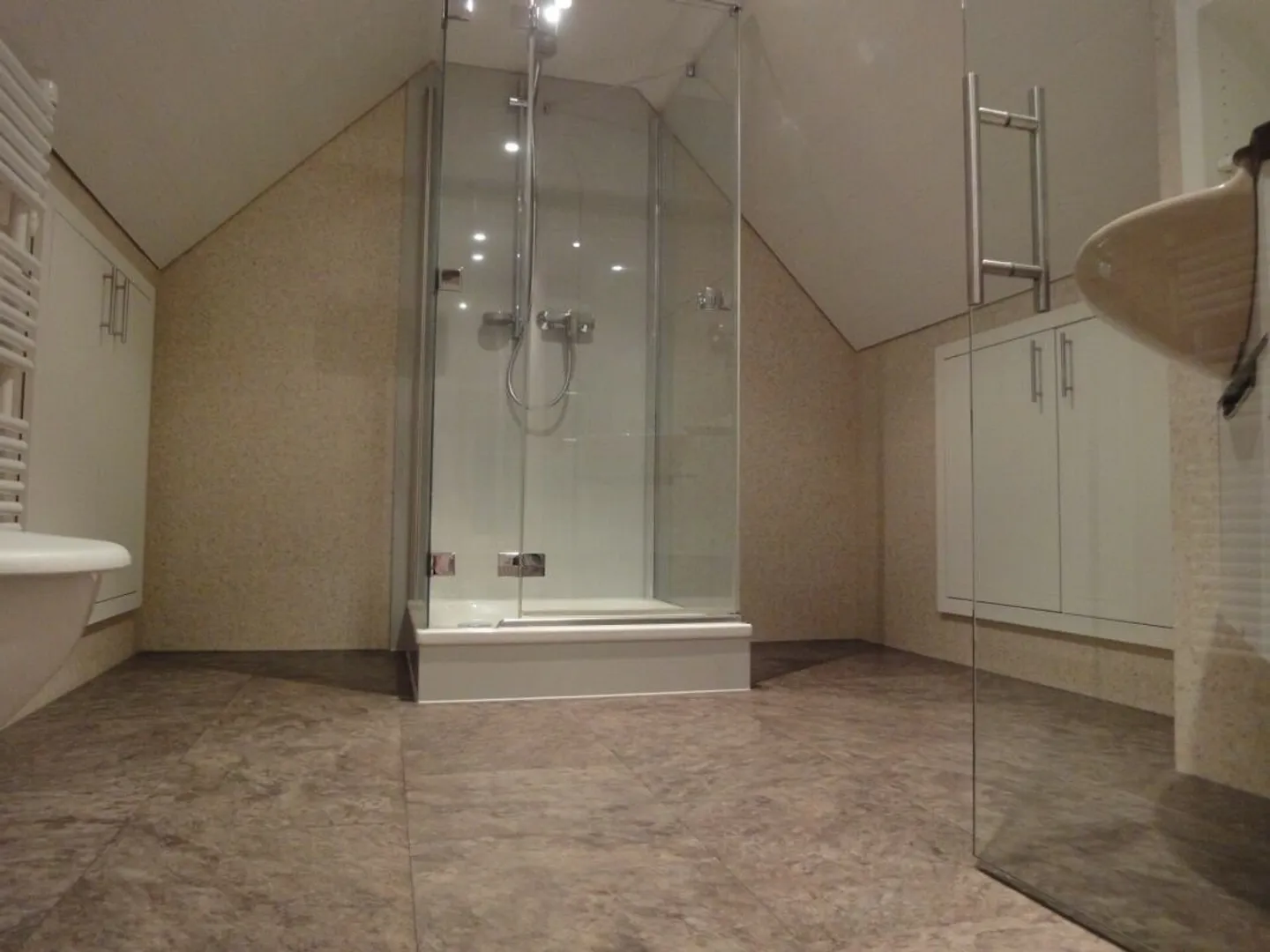 2.5 Room Apartment - Photo 2 of 5