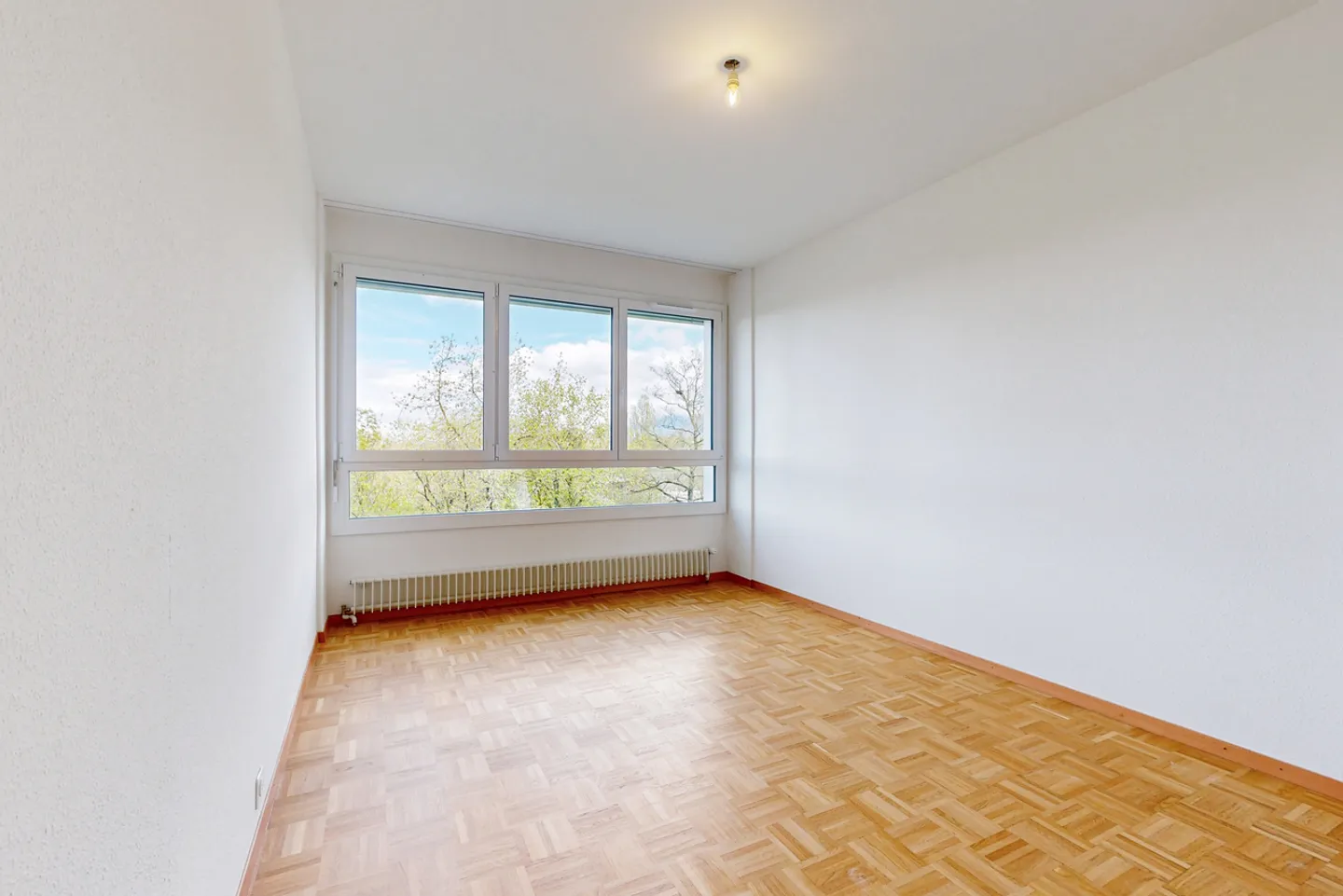 Living in the beautiful municipality of Chêne-Bougeries - Photo 6 of 8