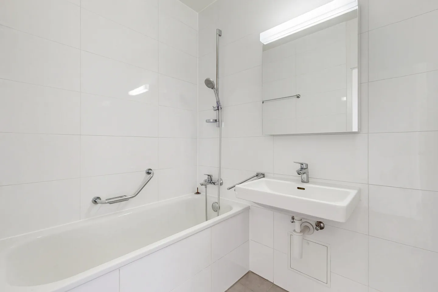 Living in the beautiful municipality of Chêne-Bougeries - Photo 7 of 8