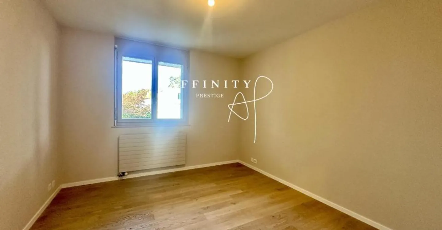 APPARTEMENT DUPLEX 7 PIÈCES RÉNOVÉ AVEC JARDIN PRIVATIF - Foto 10 von 12