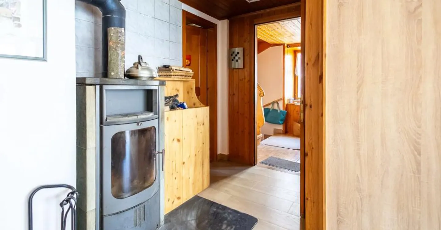 Charmantes Haus mit 2 Wohnungen in Albeuve - Foto 8 von 18