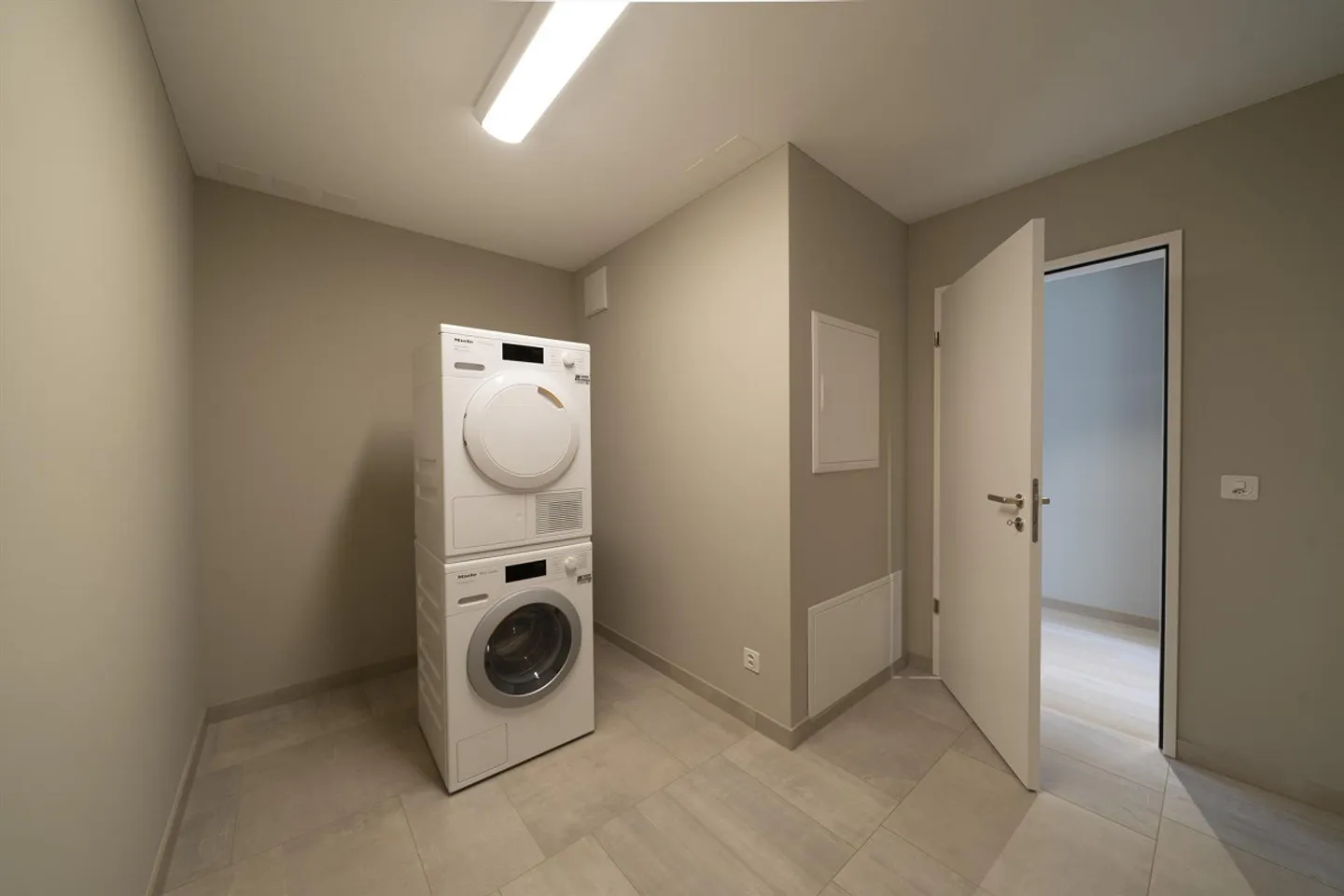 Luxuswohnung mit Terrasse - Foto 10 von 17