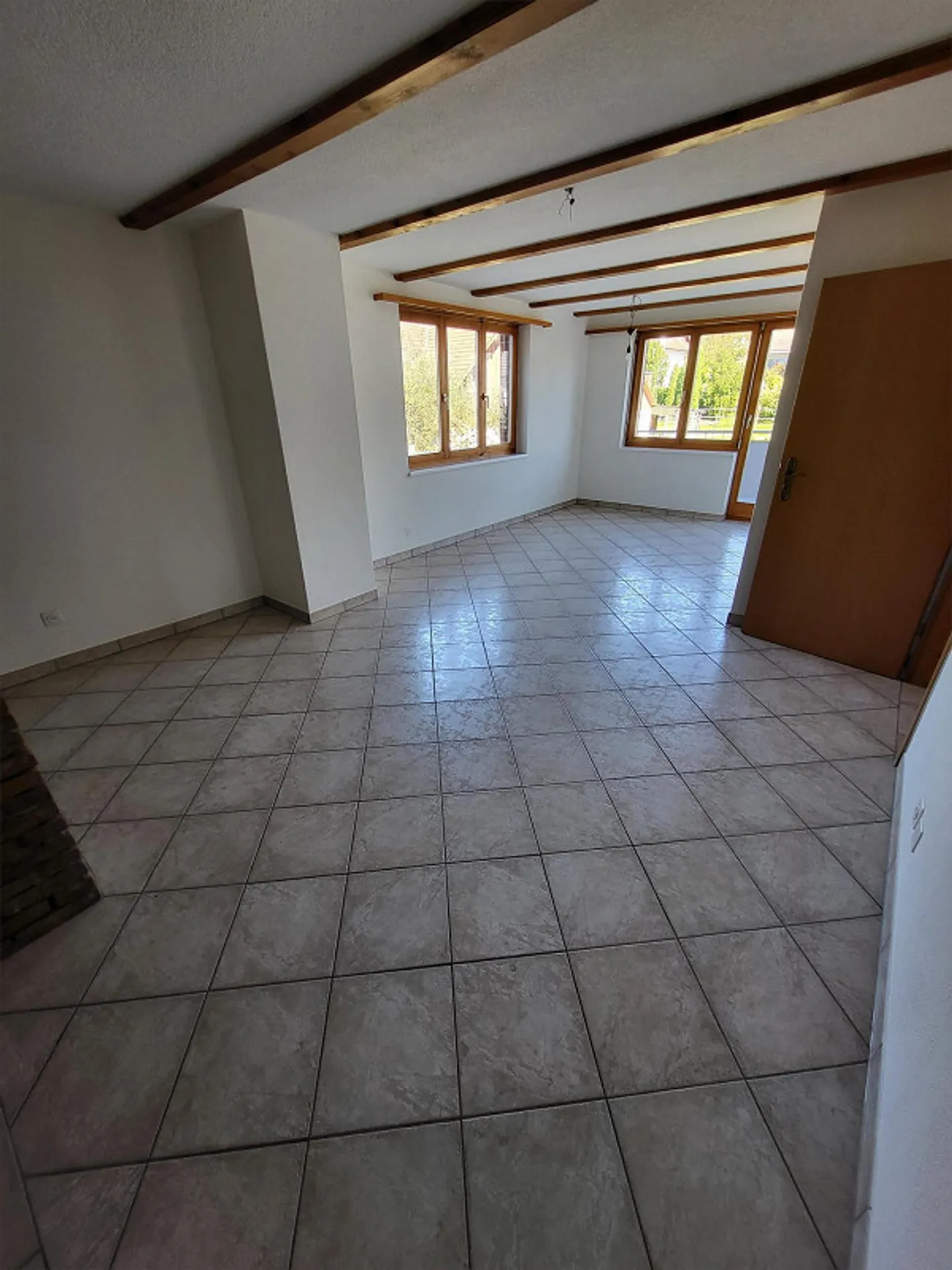Appartement en duplex de 6,5 pièces fraîchement rénové dans un emplacement central - Photo 8 sur 20