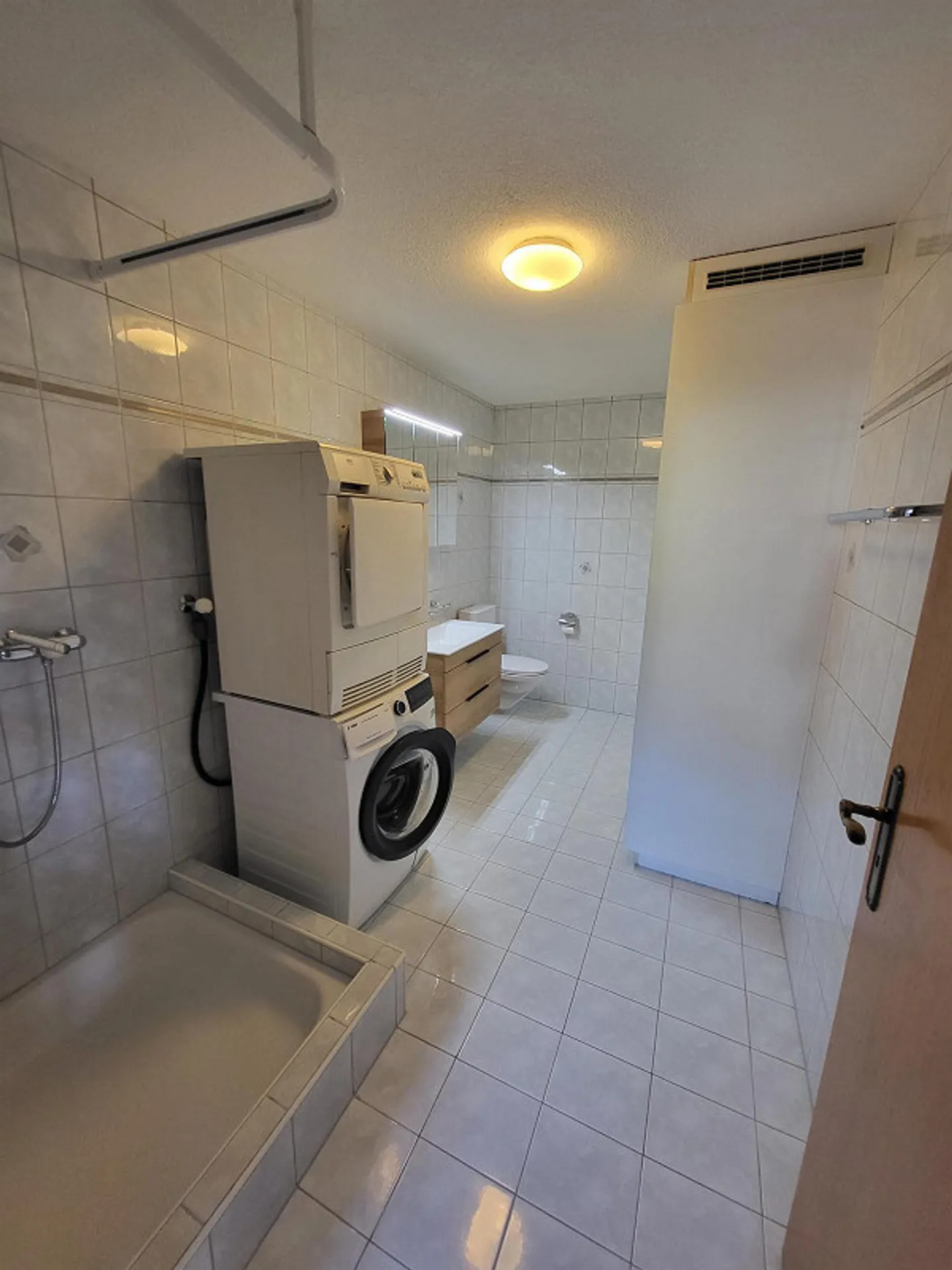 Appartement en duplex de 6,5 pièces fraîchement rénové dans un emplacement central - Photo 10 sur 20