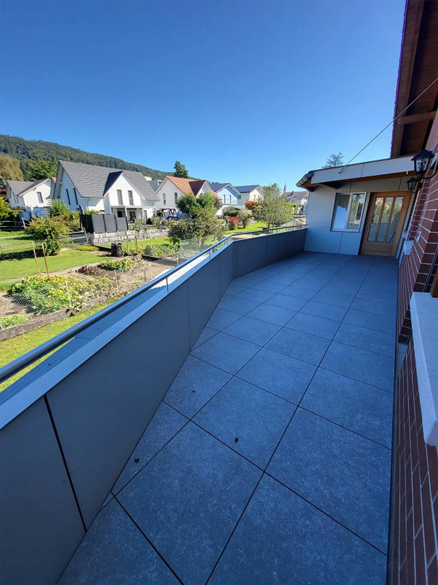 Appartement en duplex de 6,5 pièces fraîchement rénové dans un emplacement central - Photo 17 sur 20