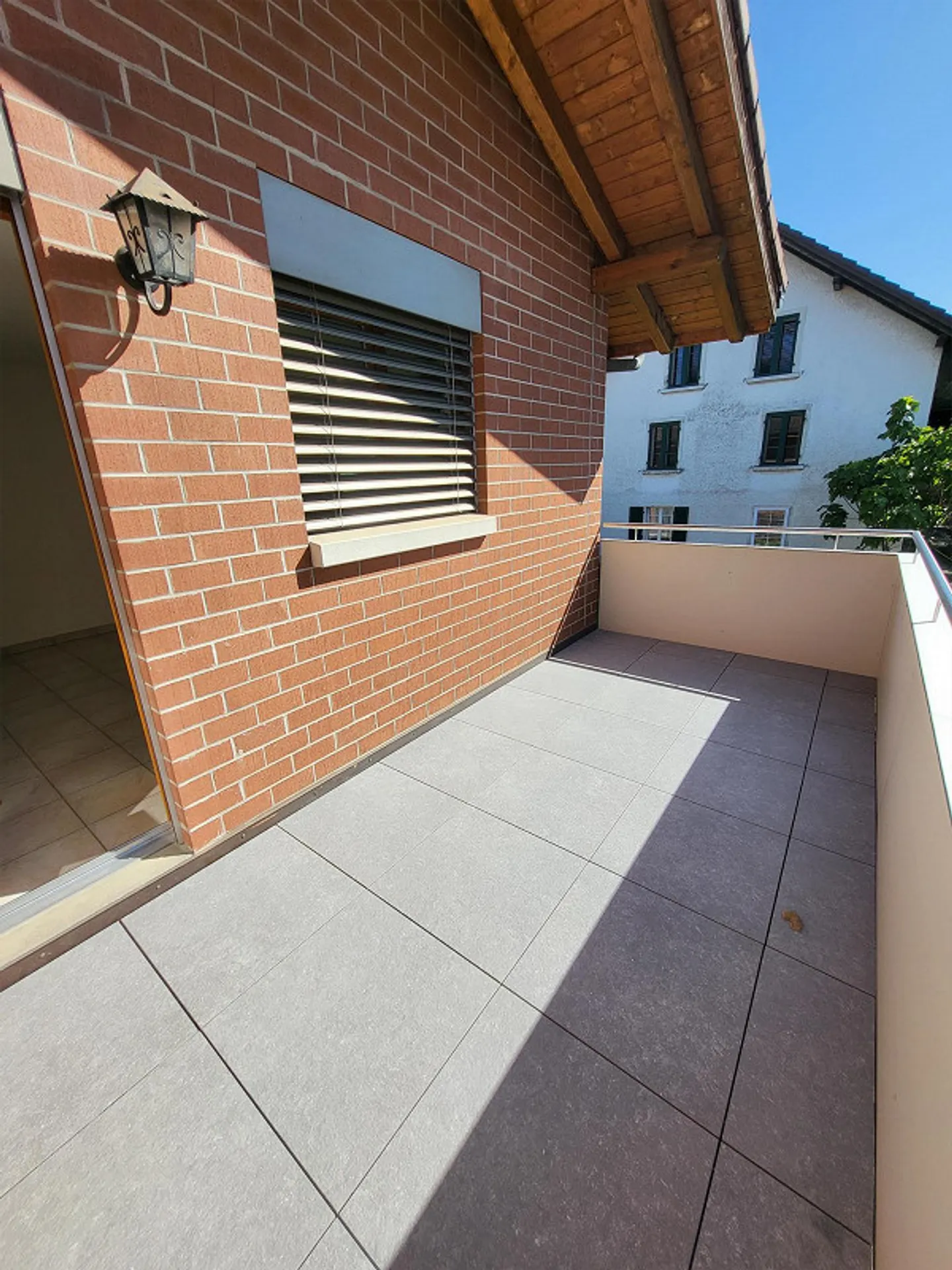 Appartement en duplex de 6,5 pièces fraîchement rénové dans un emplacement central - Photo 20 sur 20