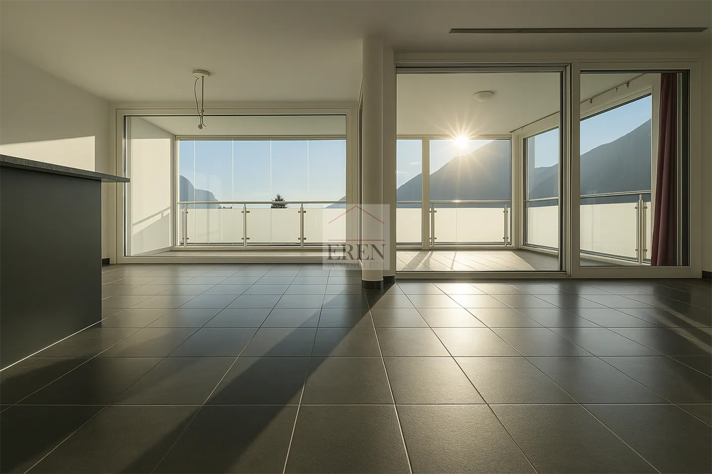 Magnificent and bright 3.5 rooms with large glass terrace with sliding glass - Photo 4 of 13