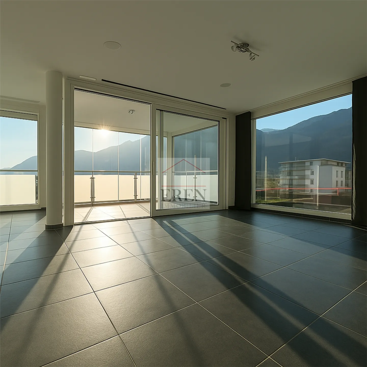Magnificent and bright 3.5 rooms with large glass terrace with sliding glass - Photo 7 of 13