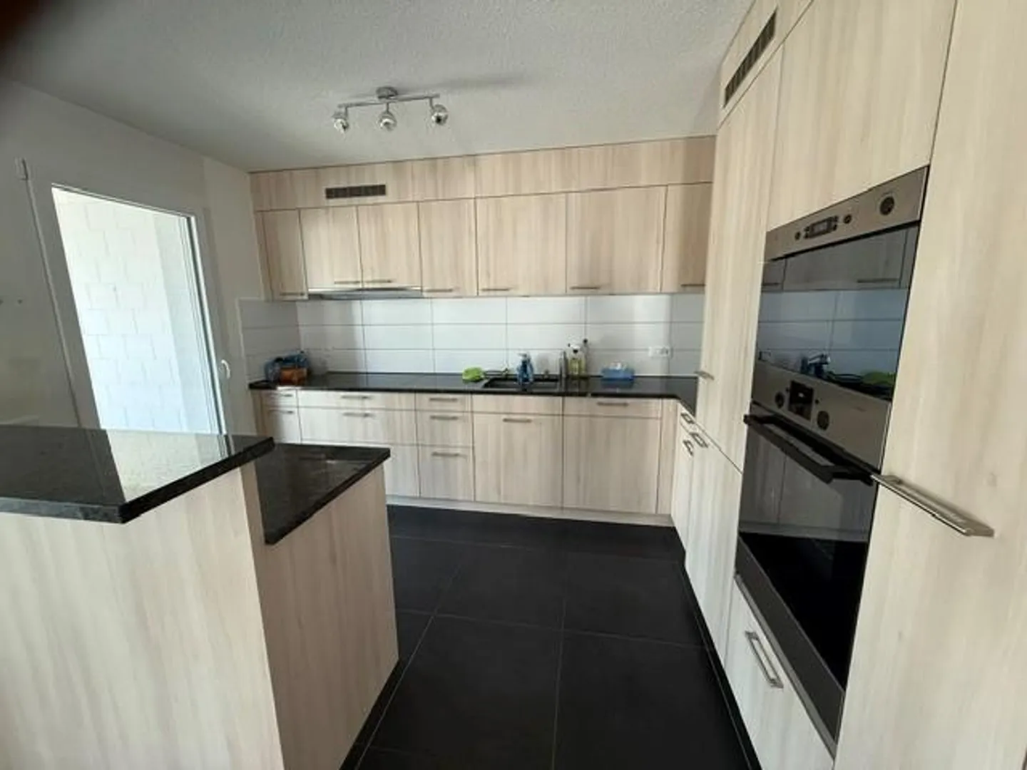 Charmante 4.5 Zimmer-Wohnung - Foto 2 von 12