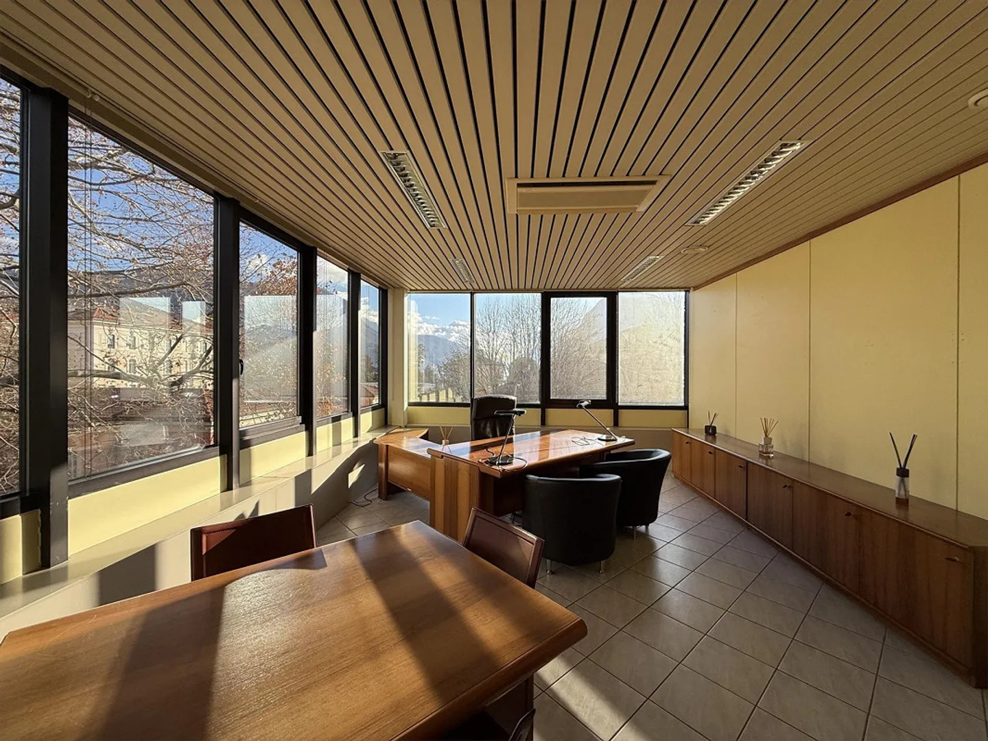 Mietung eines wunderschönen Büros mit Parkblick im Zentrum - Foto 4 von 7