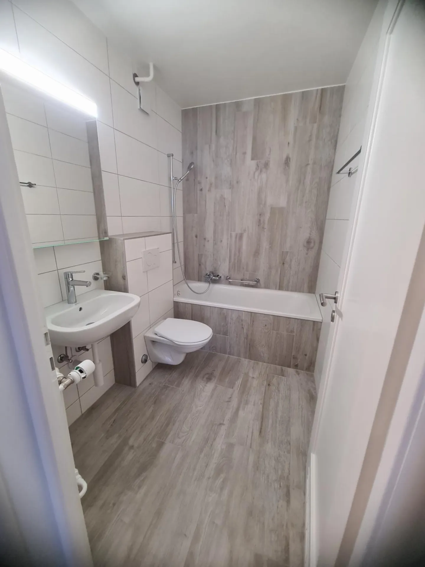 Appartement spacieux de 4 pièces - Photo 5 sur 9