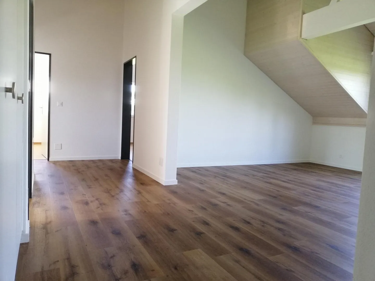 3.5 Room Apartment with Fantastic Views - Photo 3 of 15