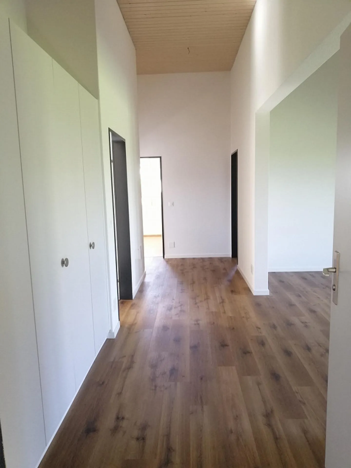 3.5 Room Apartment with Fantastic Views - Photo 4 of 15