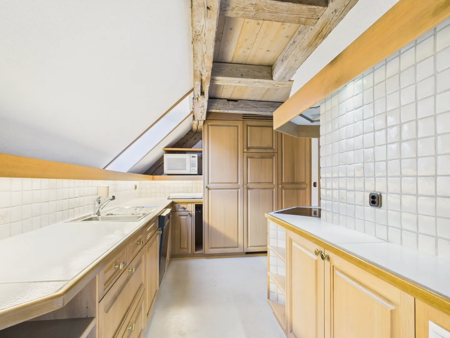 Appartement en Attique Unique de 5.5 Pièces - Photo 7 sur 13