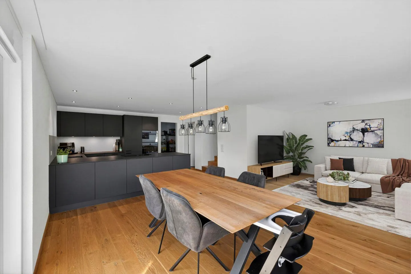 Sonniges Einfamilienhaus mit moderner Architektur und hochwertigem ... - Photo 3 sur 11