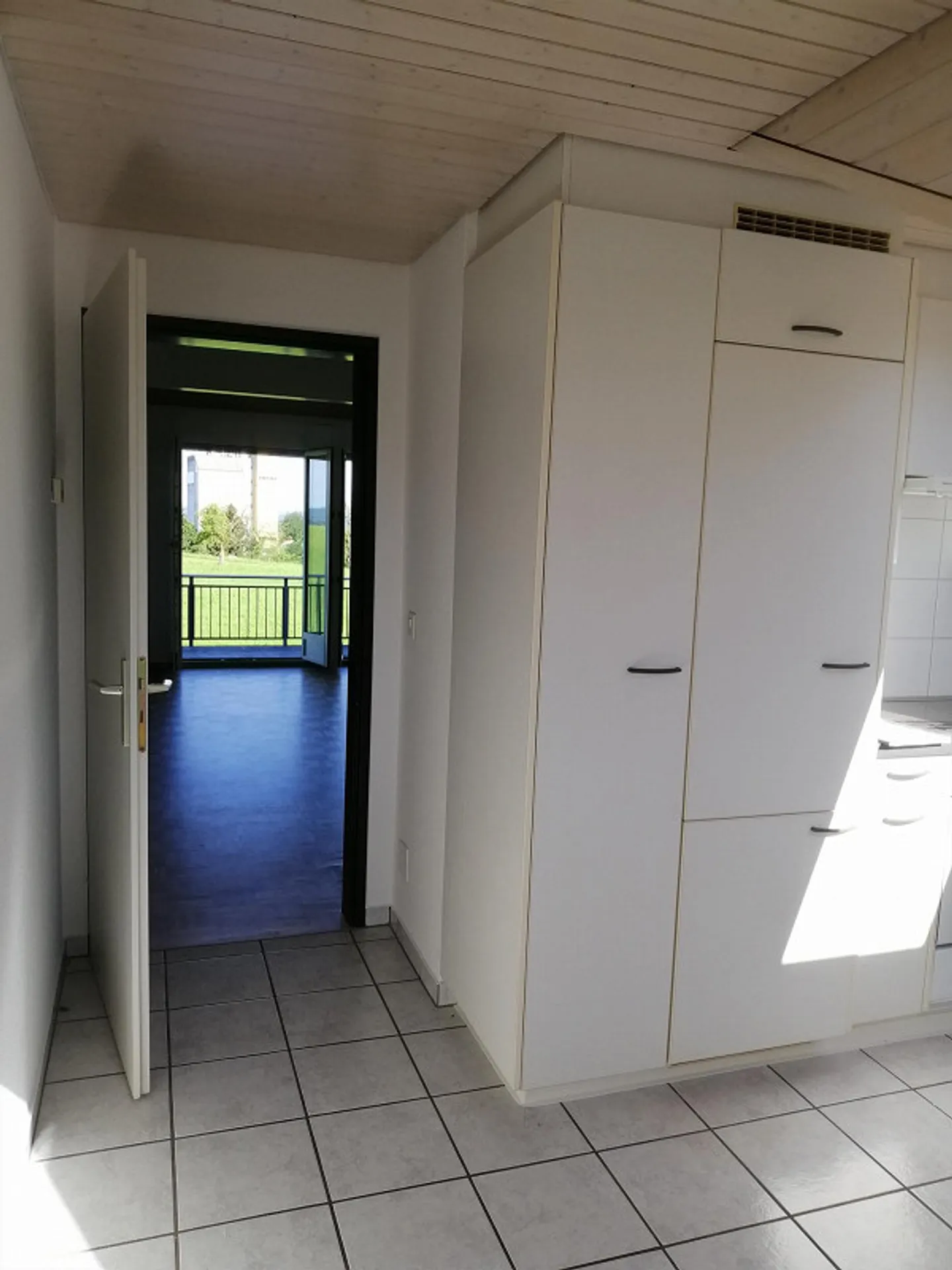 3.5 Room Apartment with Fantastic Views - Photo 7 of 15