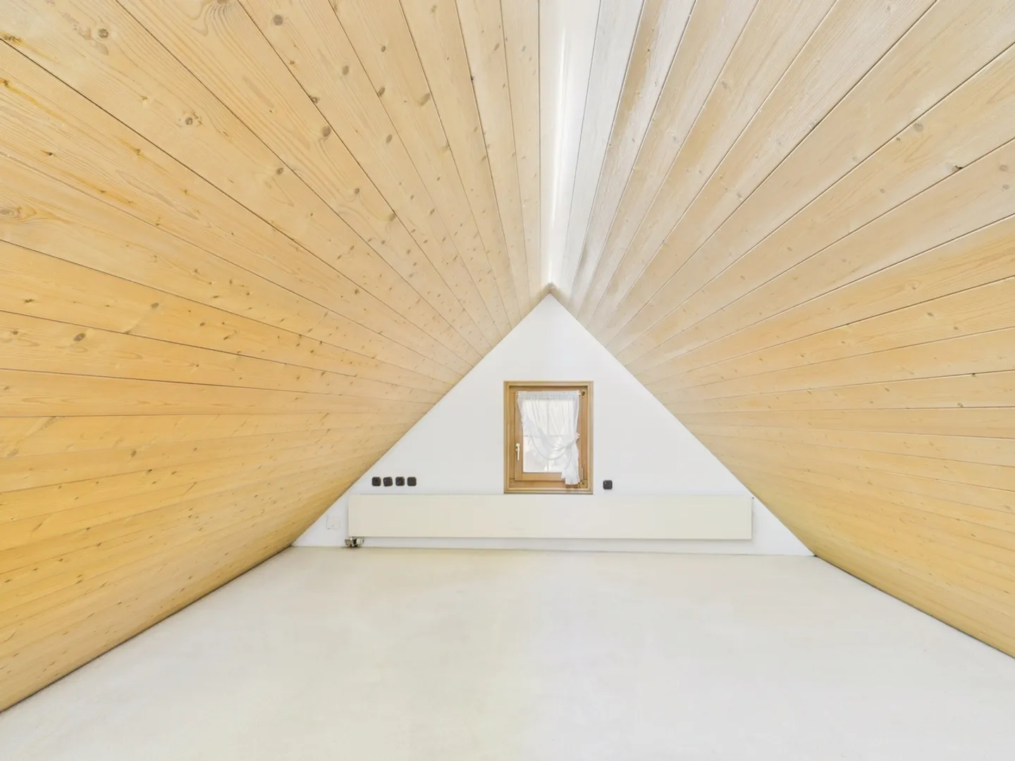 Appartement en Attique Unique de 5.5 Pièces - Photo 11 sur 13