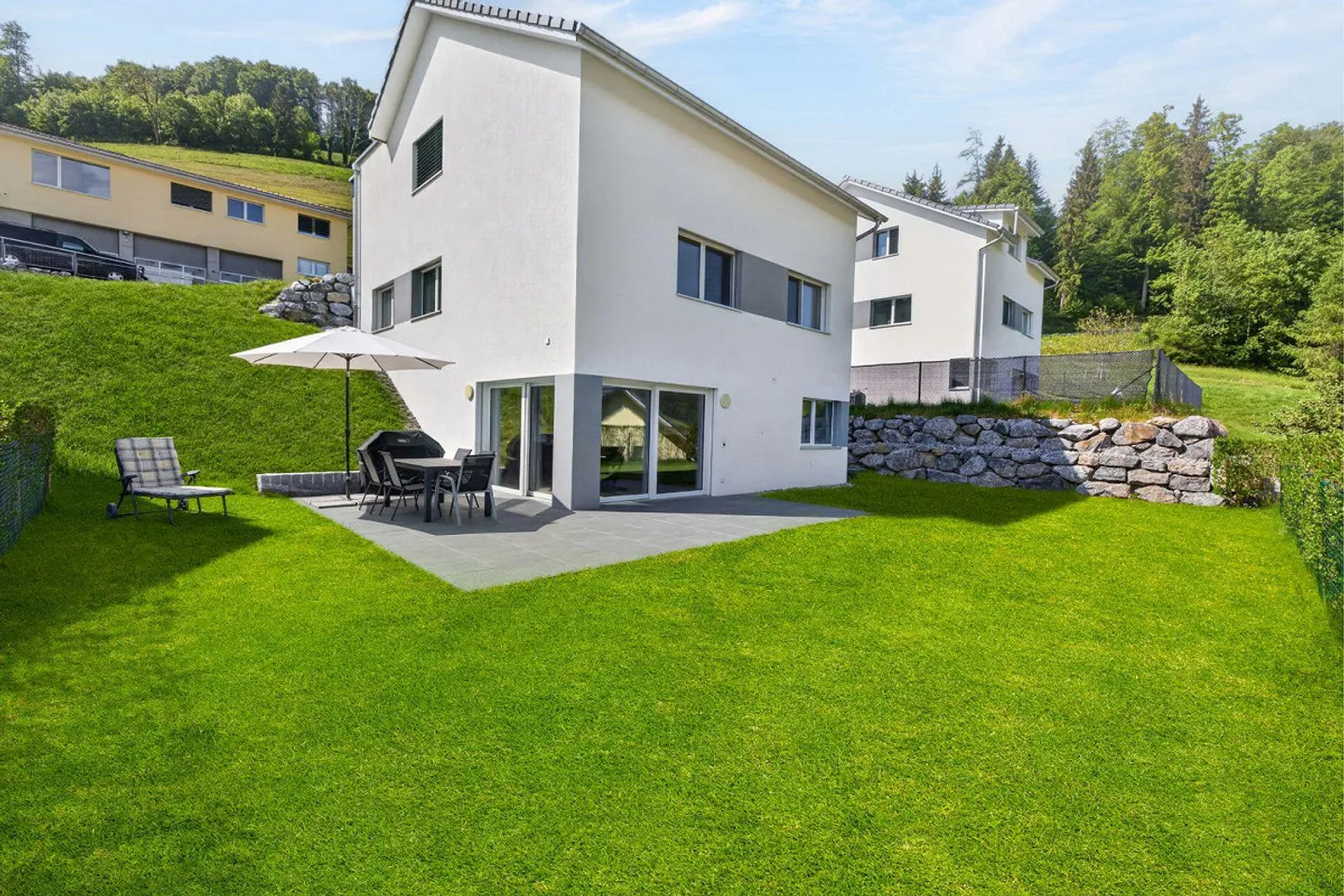 Sonniges Einfamilienhaus mit moderner Architektur und hochwertigem ... - Photo 9 sur 11