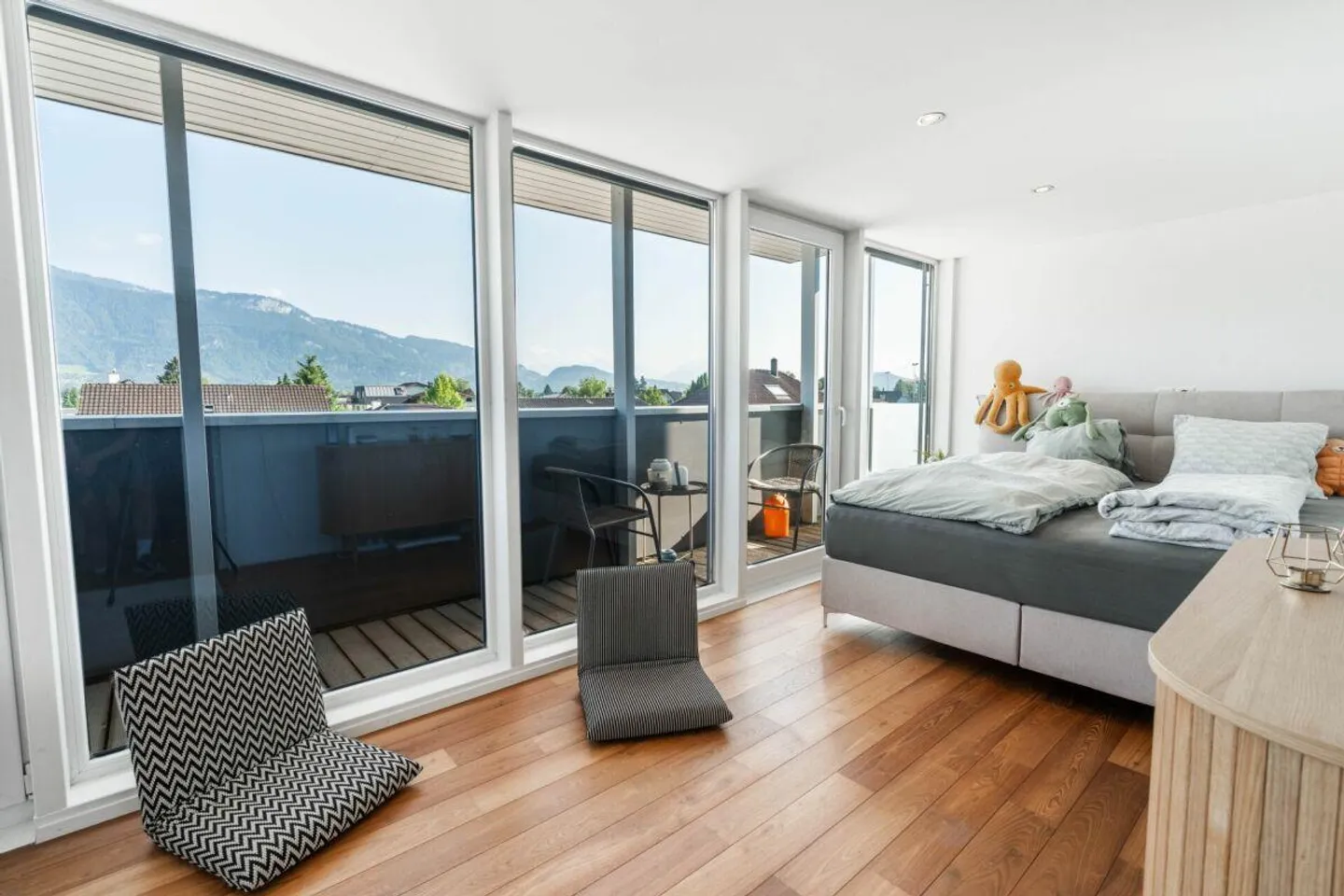 Vivere con tanto spazio in una zona residenziale tranquilla - Foto 2 di 14