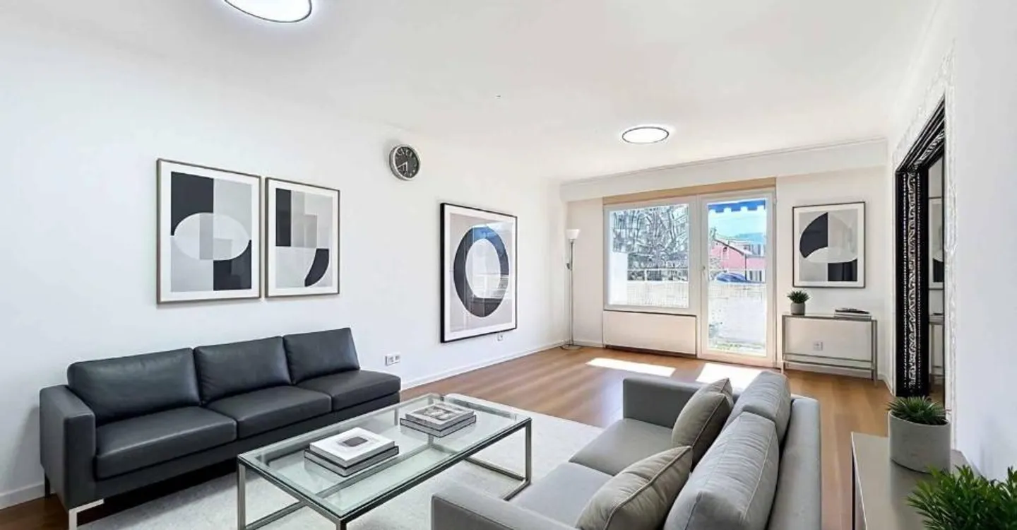 Charmante Wohnung mit Seeblick - Foto 3 von 9