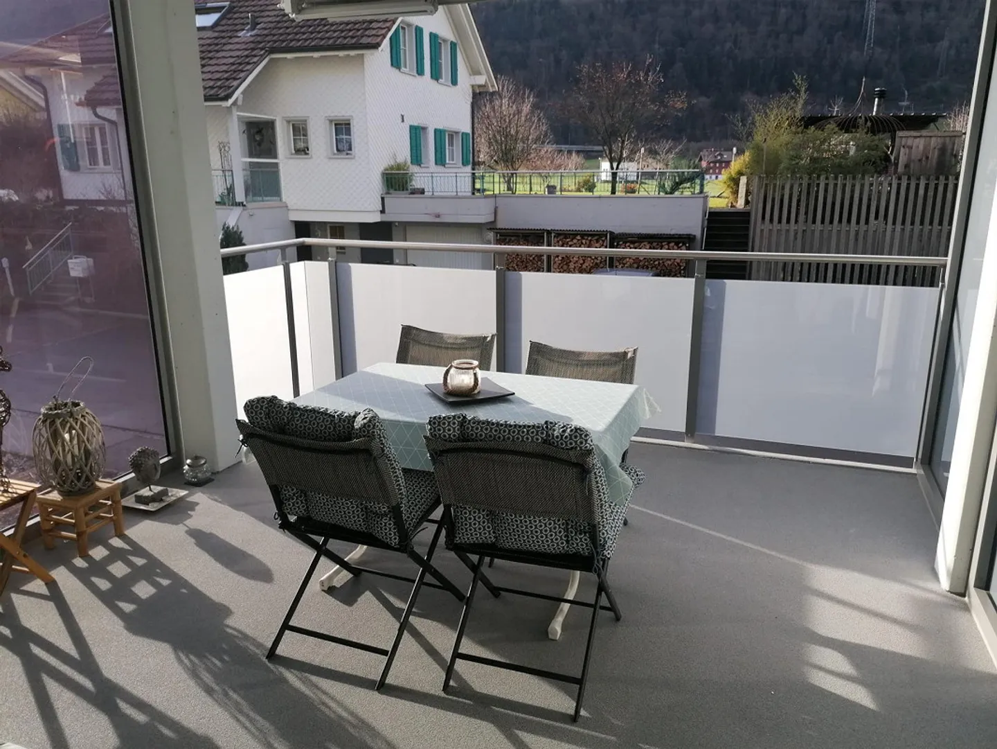 Family-friendly living in a quiet neighborhood in Arth - Photo 5 of 10