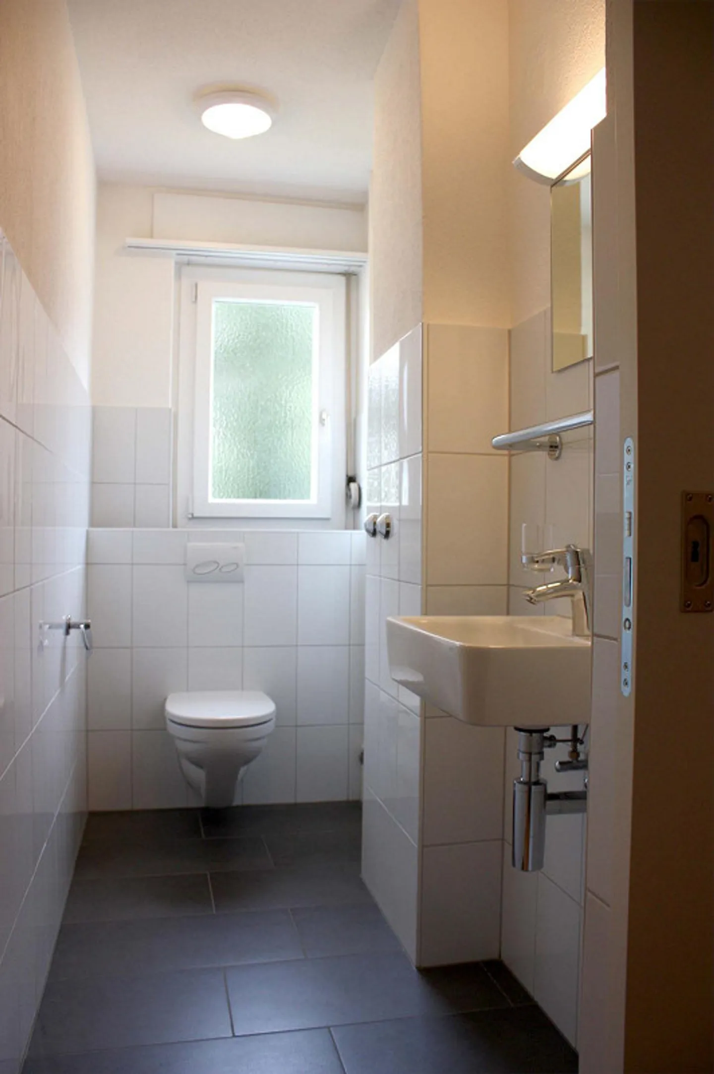 Family-friendly living in a quiet neighborhood in Arth - Photo 6 of 10