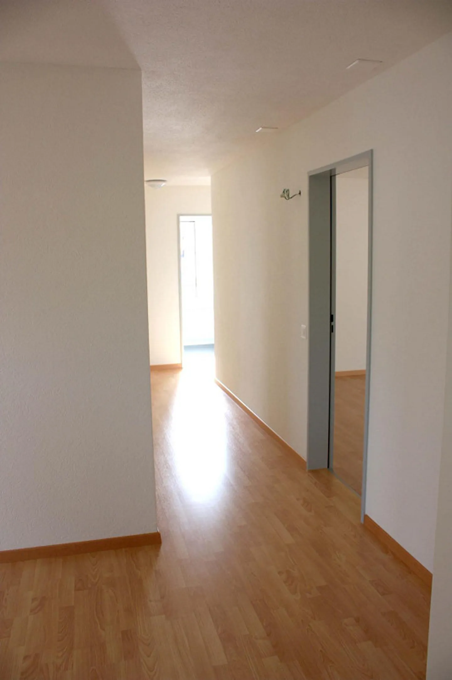 Family-friendly living in a quiet neighborhood in Arth - Photo 9 of 10