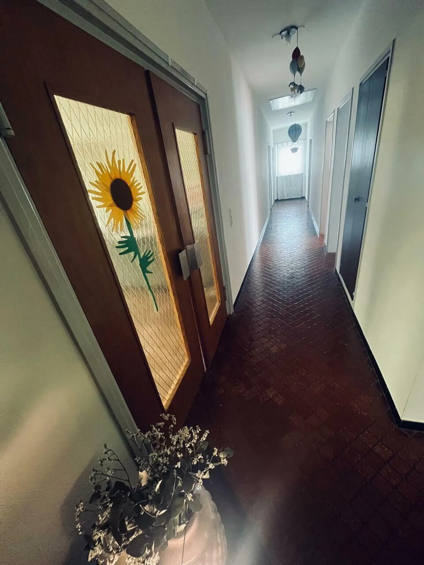 Geräumige Wohnung mit Terrasse - Foto 6 von 9