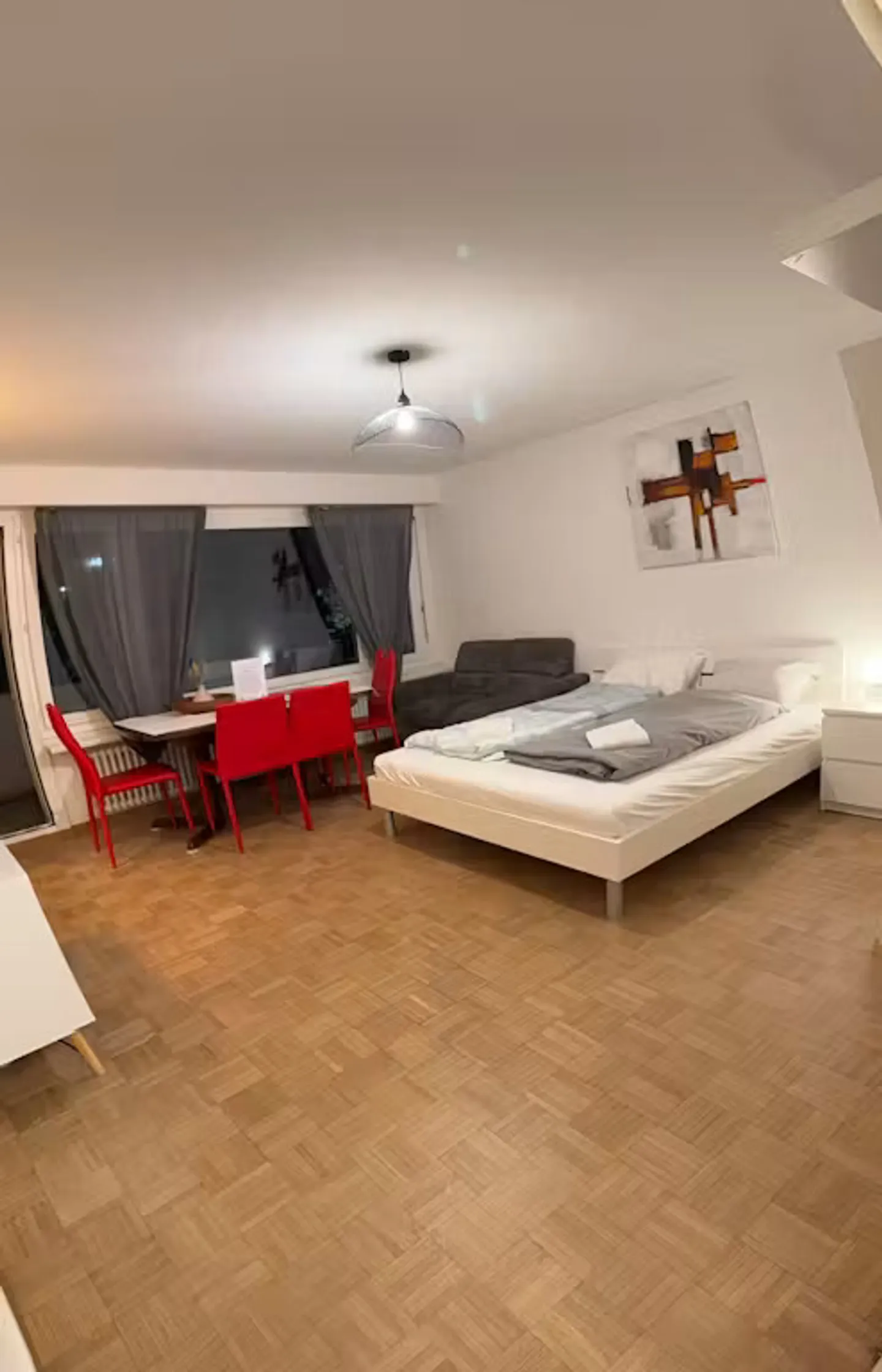 Charmantes Chalet in Dübendorf - Foto 1 von 10