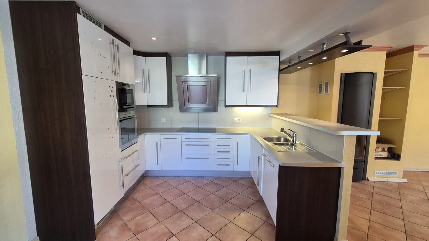Duplex apartment 4.5 rooms - Photo 4 of 13