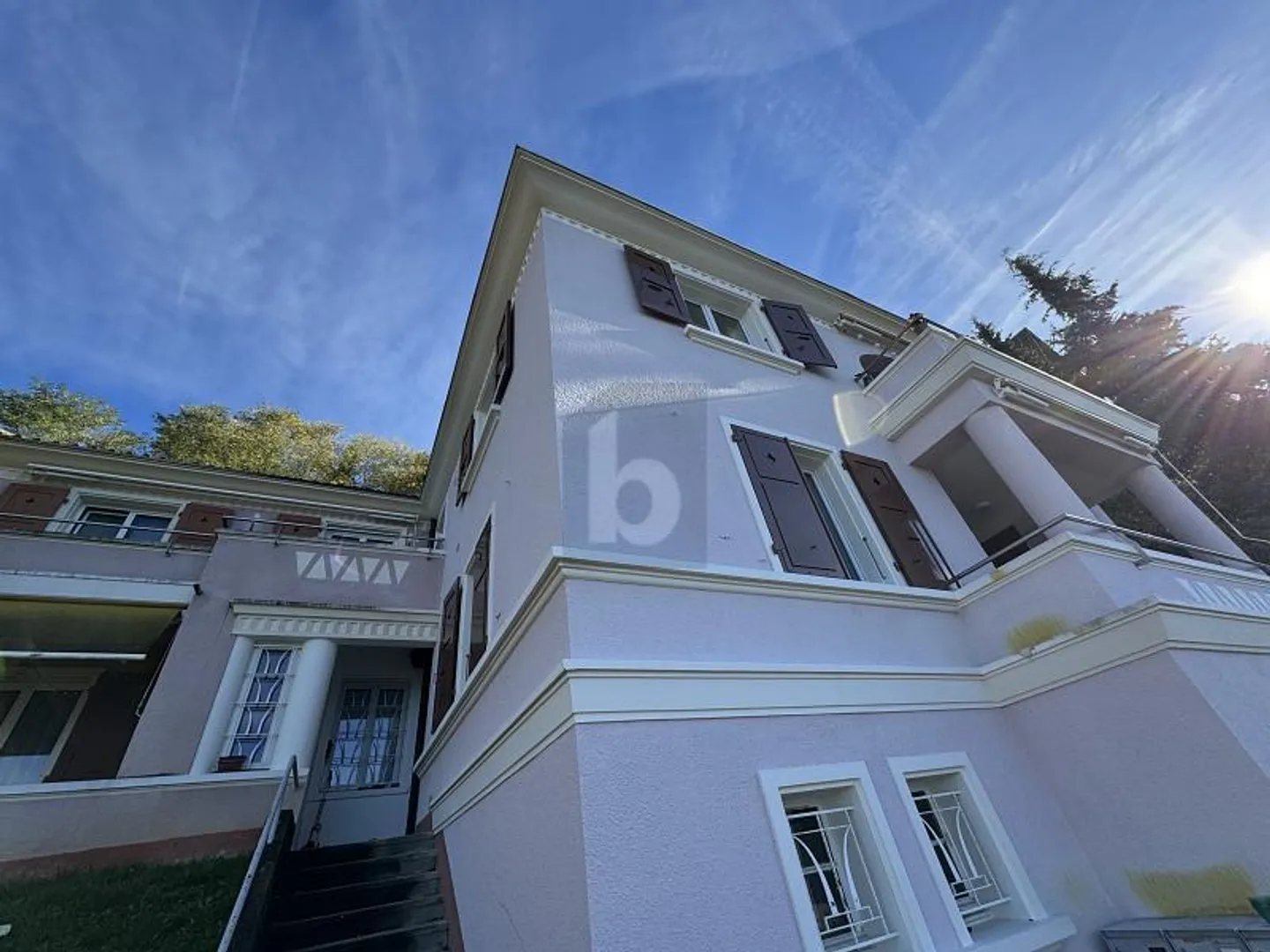 PRIX TOP ! IM ATTIKABEREICH MIT PANORAMABLIK UND BALKON - Photo 2 sur 4