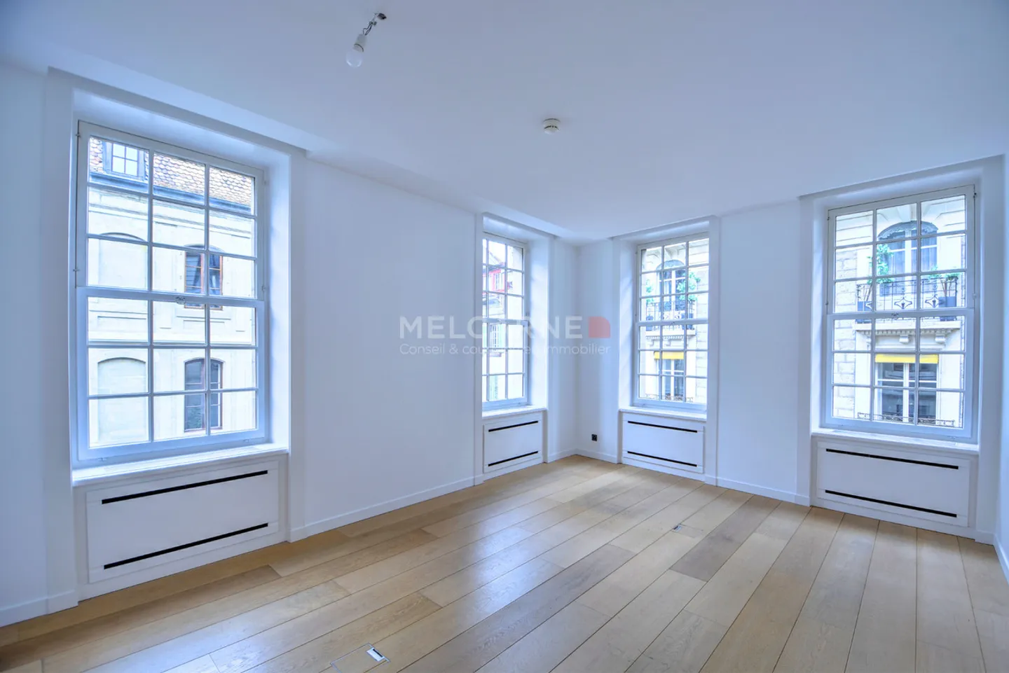 High-end offices of approx. 363 m² - Photo 1 of 6