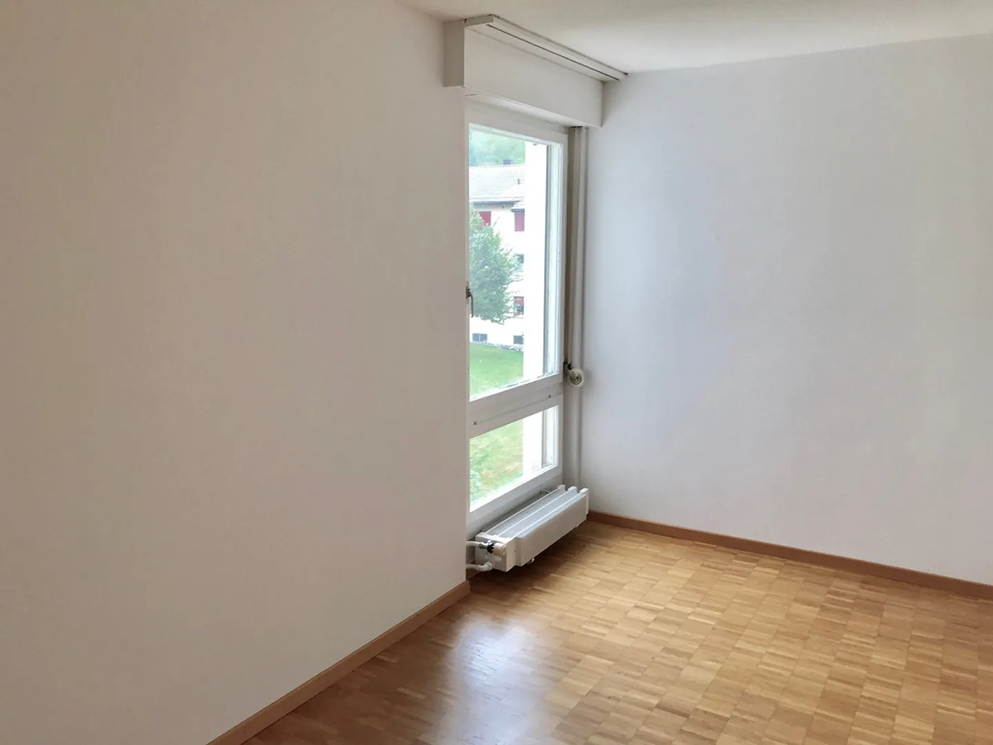 Appartamento molto spazioso e luminoso di 3,5 stanze - Foto 3 di 9