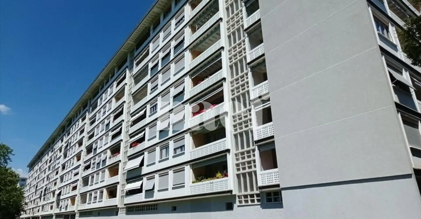 Edificio ad uso misto in affitto - Foto 1 di 2